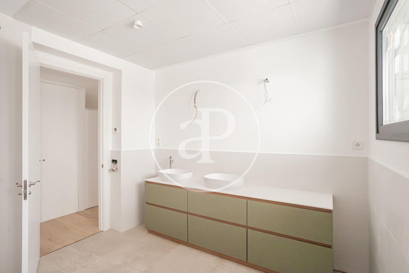 5 bedroom Villa for sale in Pozuelo de Alarcon with pool - € 4,200,000 (Ref: 9738573)