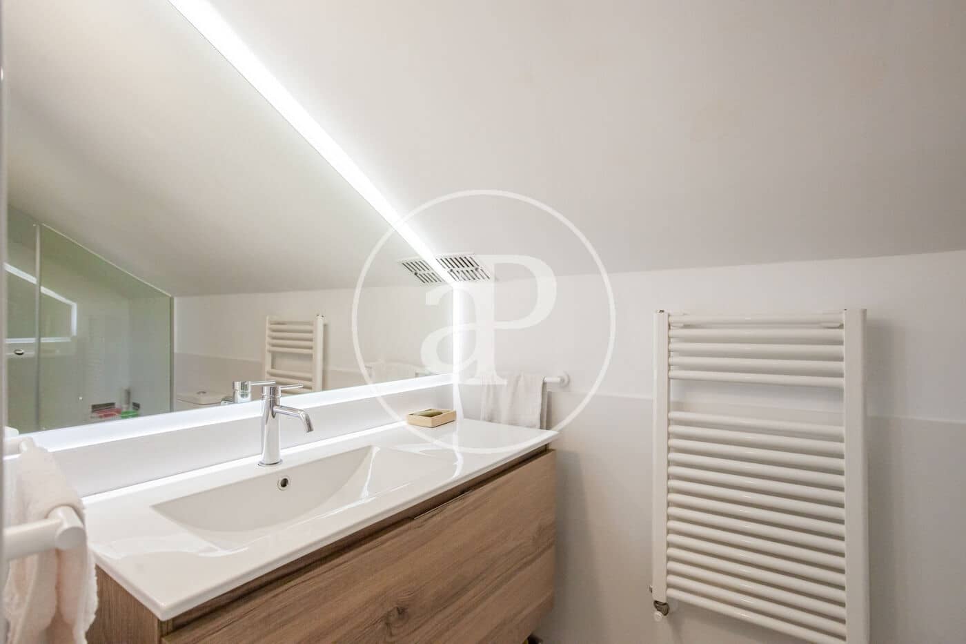 5 bedroom Villa for sale in Pozuelo de Alarcon with pool - € 4,200,000 (Ref: 9738573)