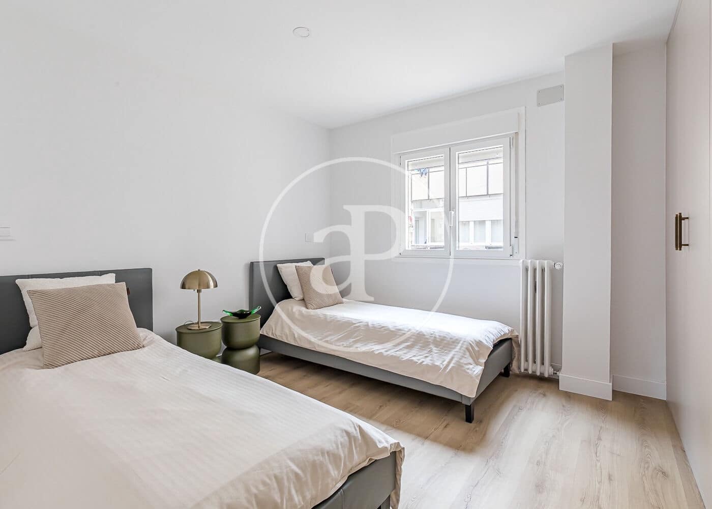 4 soveværelse Lejlighed til salg i Madrid by - € 1.350.000 (Ref: 9748074)