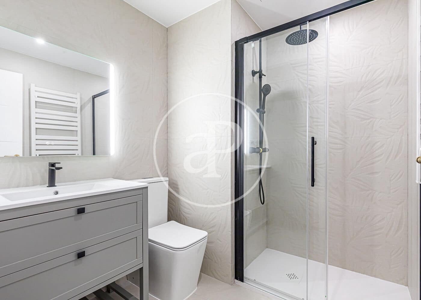 4 soveværelse Lejlighed til salg i Madrid by - € 1.350.000 (Ref: 9748074)