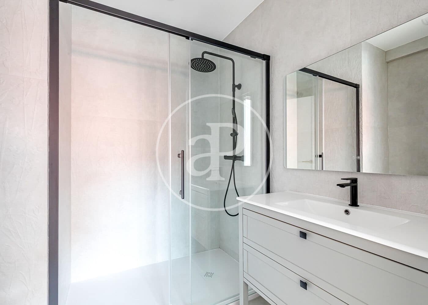 4 soveværelse Lejlighed til salg i Madrid by - € 1.350.000 (Ref: 9748074)