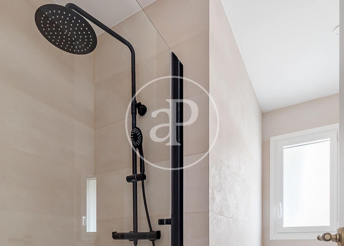 4 soveværelse Lejlighed til salg i Madrid by - € 1.350.000 (Ref: 9748074)