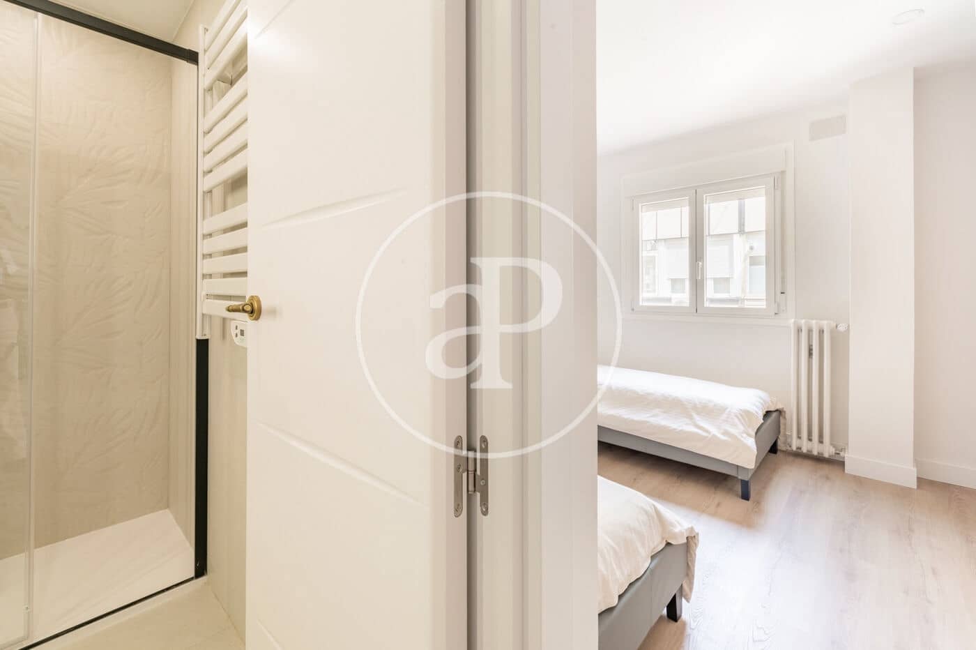 4 soveværelse Lejlighed til salg i Madrid by - € 1.290.000 (Ref: 9748074)