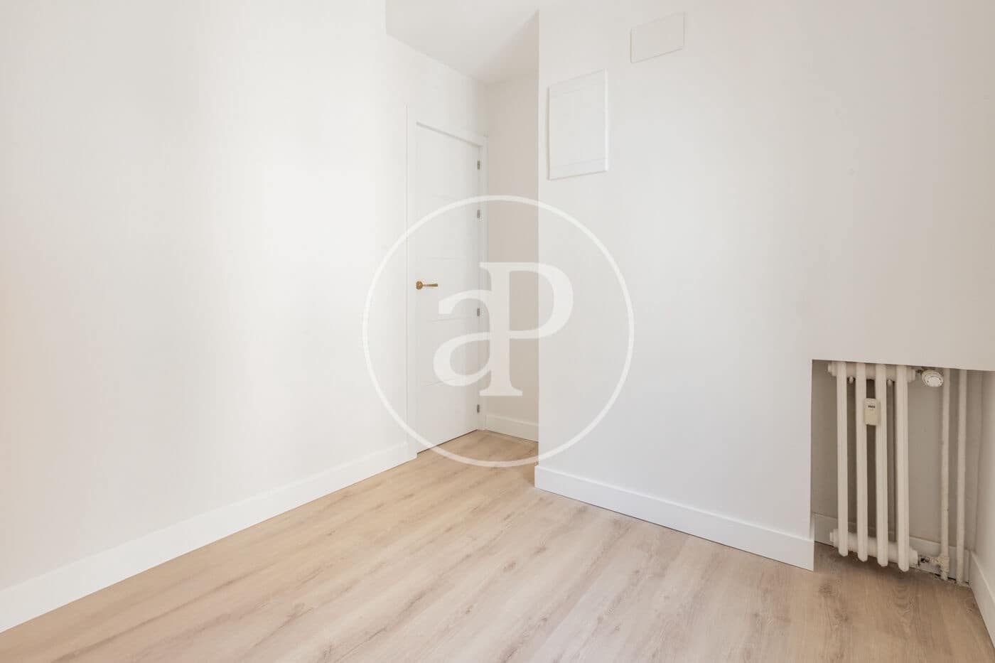 4 soveværelse Lejlighed til salg i Madrid by - € 1.290.000 (Ref: 9748074)
