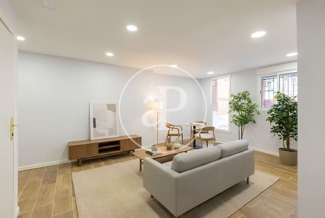 3 sypialnia Willa na sprzedaż w Alcobendas - 440 000 € (Ref: 9748075)