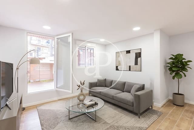 3 sypialnia Willa na sprzedaż w Alcobendas - 440 000 € (Ref: 9748075)