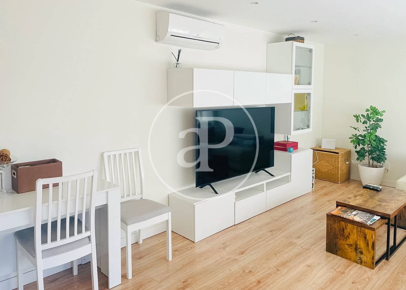 3 sovrum Lägenhet att hyra i Madrid stad med pool - 2 600 € (Ref: 9748076)