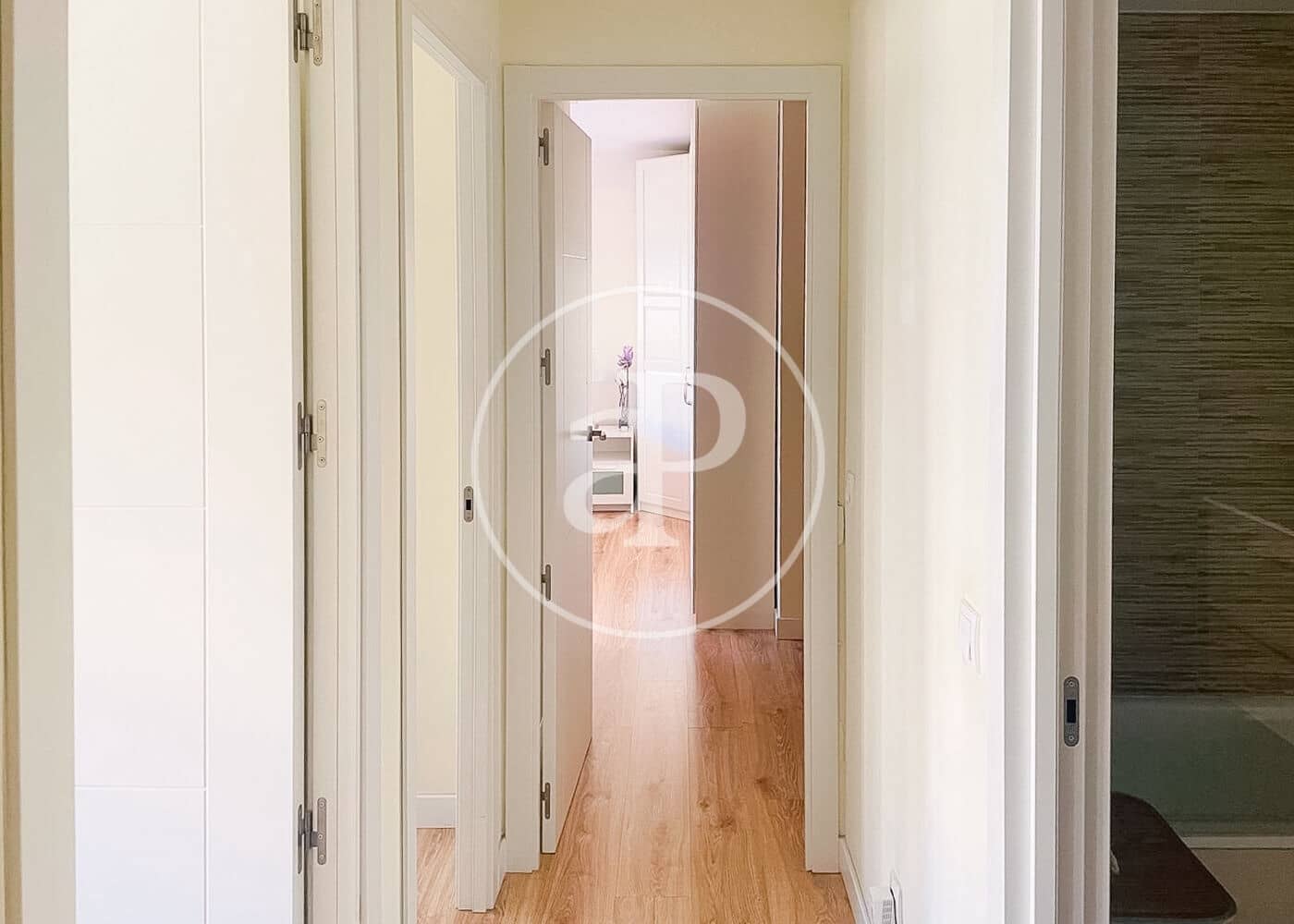 3 sovrum Lägenhet att hyra i Madrid stad med pool - 2 600 € (Ref: 9748076)