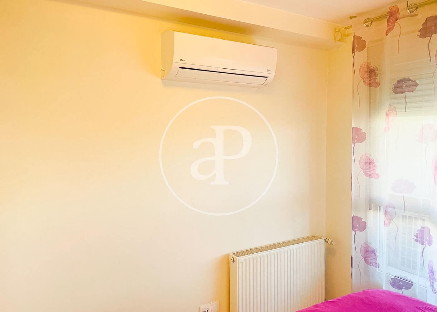 3 sovrum Lägenhet att hyra i Madrid stad med pool - 2 600 € (Ref: 9748076)