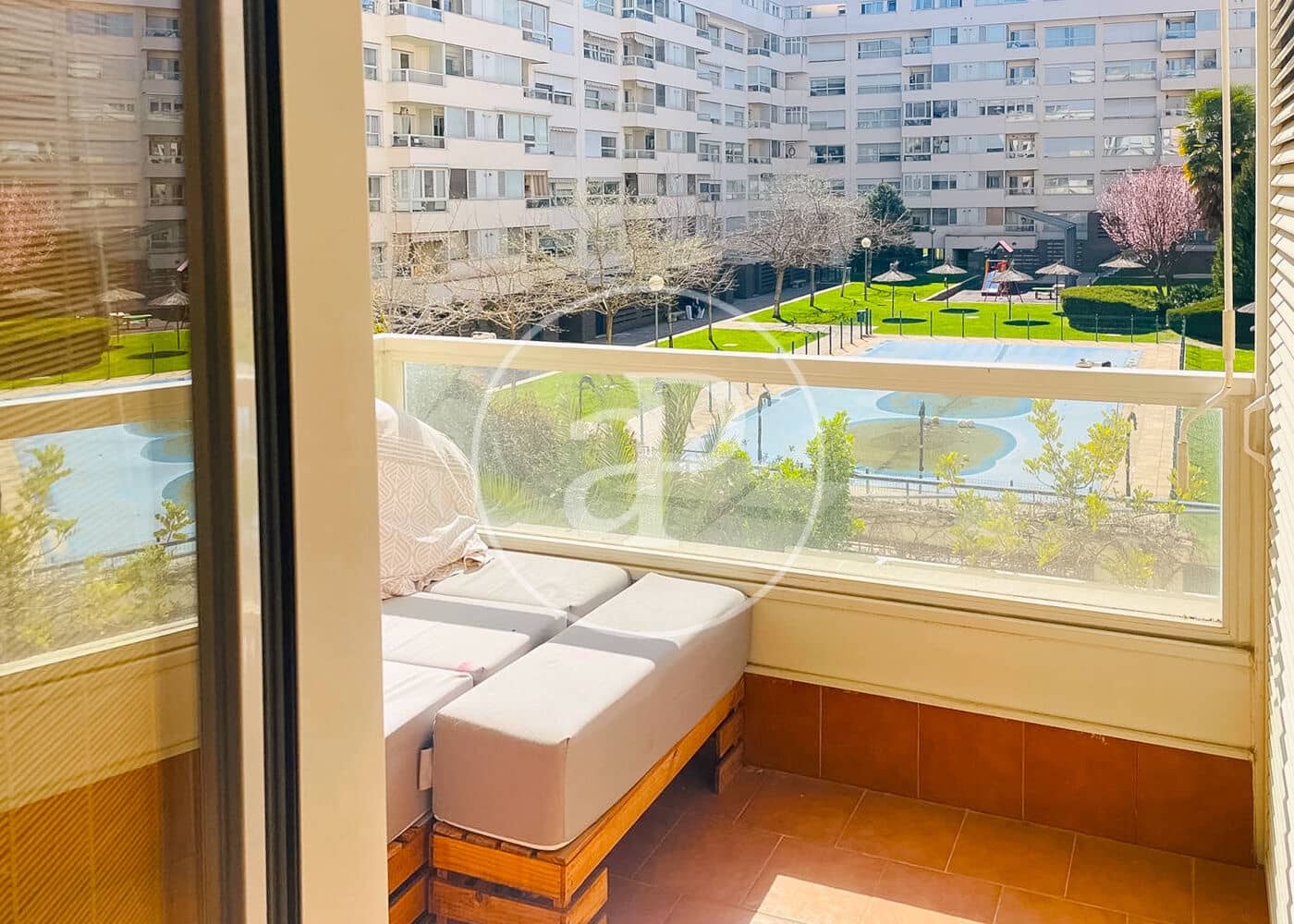 3 sovrum Lägenhet att hyra i Madrid stad med pool - 2 600 € (Ref: 9748076)