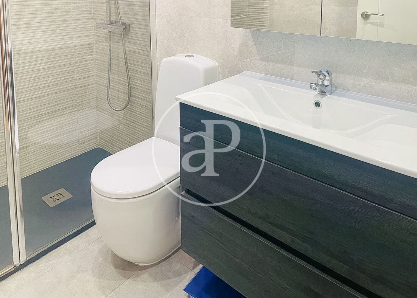 3 sovrum Lägenhet att hyra i Madrid stad med pool - 2 600 € (Ref: 9748076)