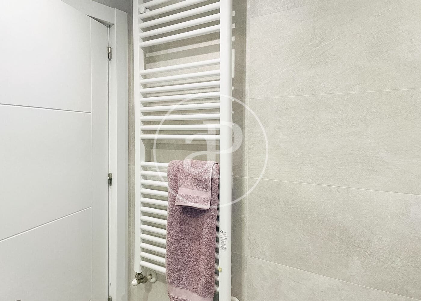 3 sovrum Lägenhet att hyra i Madrid stad med pool - 2 600 € (Ref: 9748076)