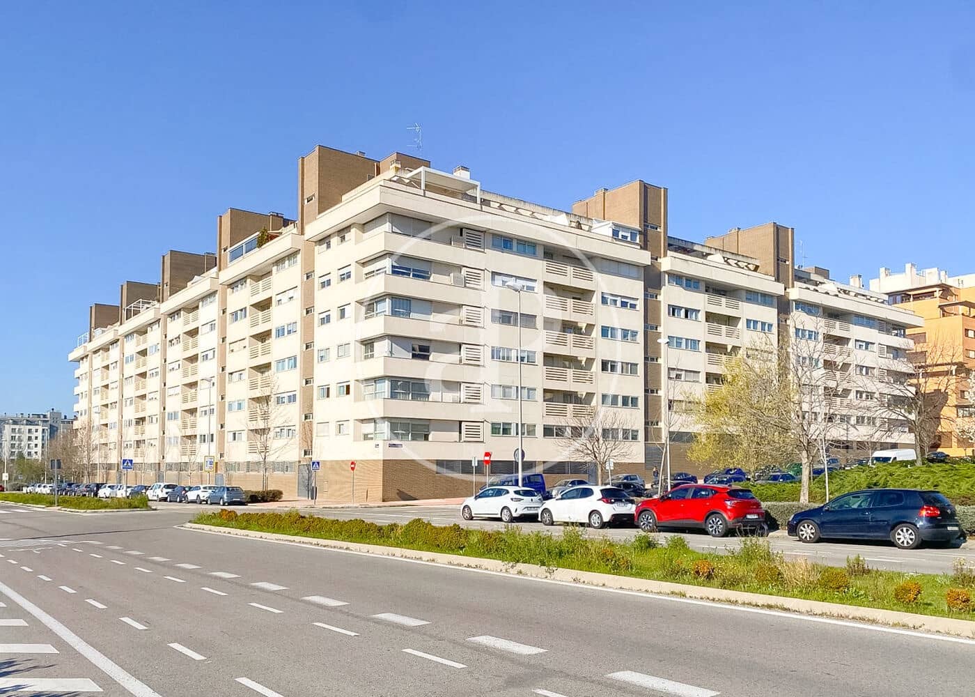 3 sovrum Lägenhet att hyra i Madrid stad med pool - 2 600 € (Ref: 9748076)