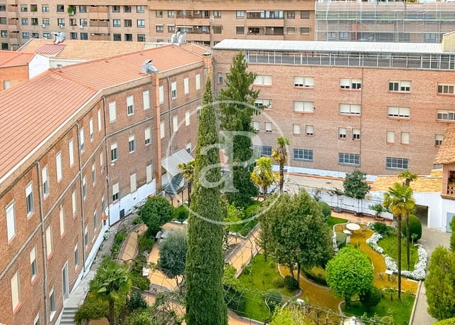 4 makuuhuone Kattohuoneisto myytävänä paikassa Almagro, Madrid kaupunki - 8 700 000 € (Ref: 9748077)