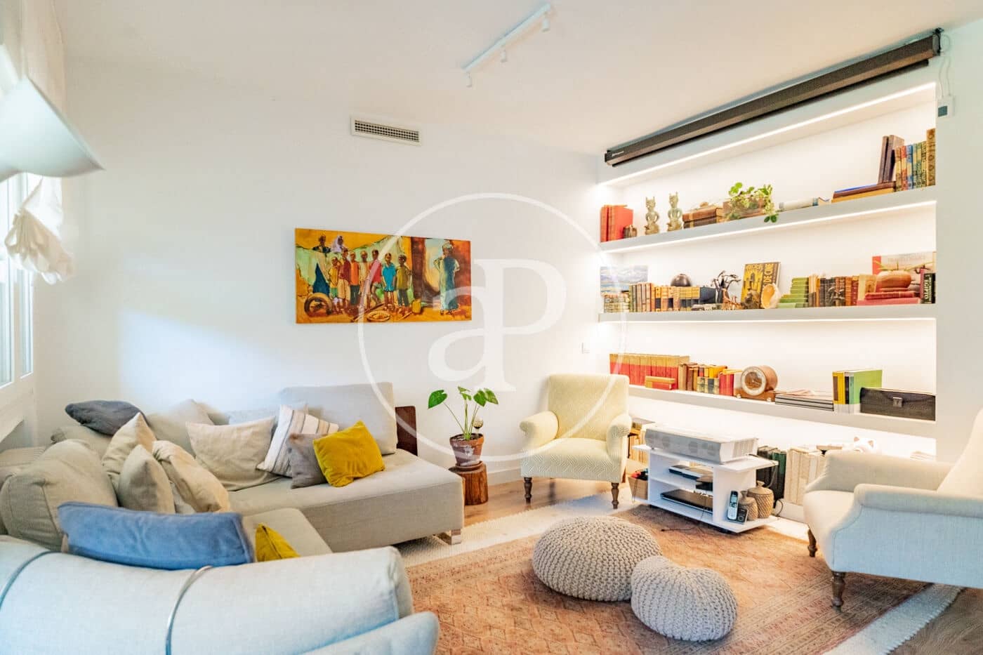 4 soverom Leilighet til leie i Madrid by med svømmebasseng - € 4 000 (Ref: 9752040)