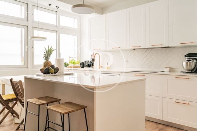 4 sovrum Lägenhet att hyra i Nueva España, Madrid stad med pool - 4 000 € (Ref: 9752040)