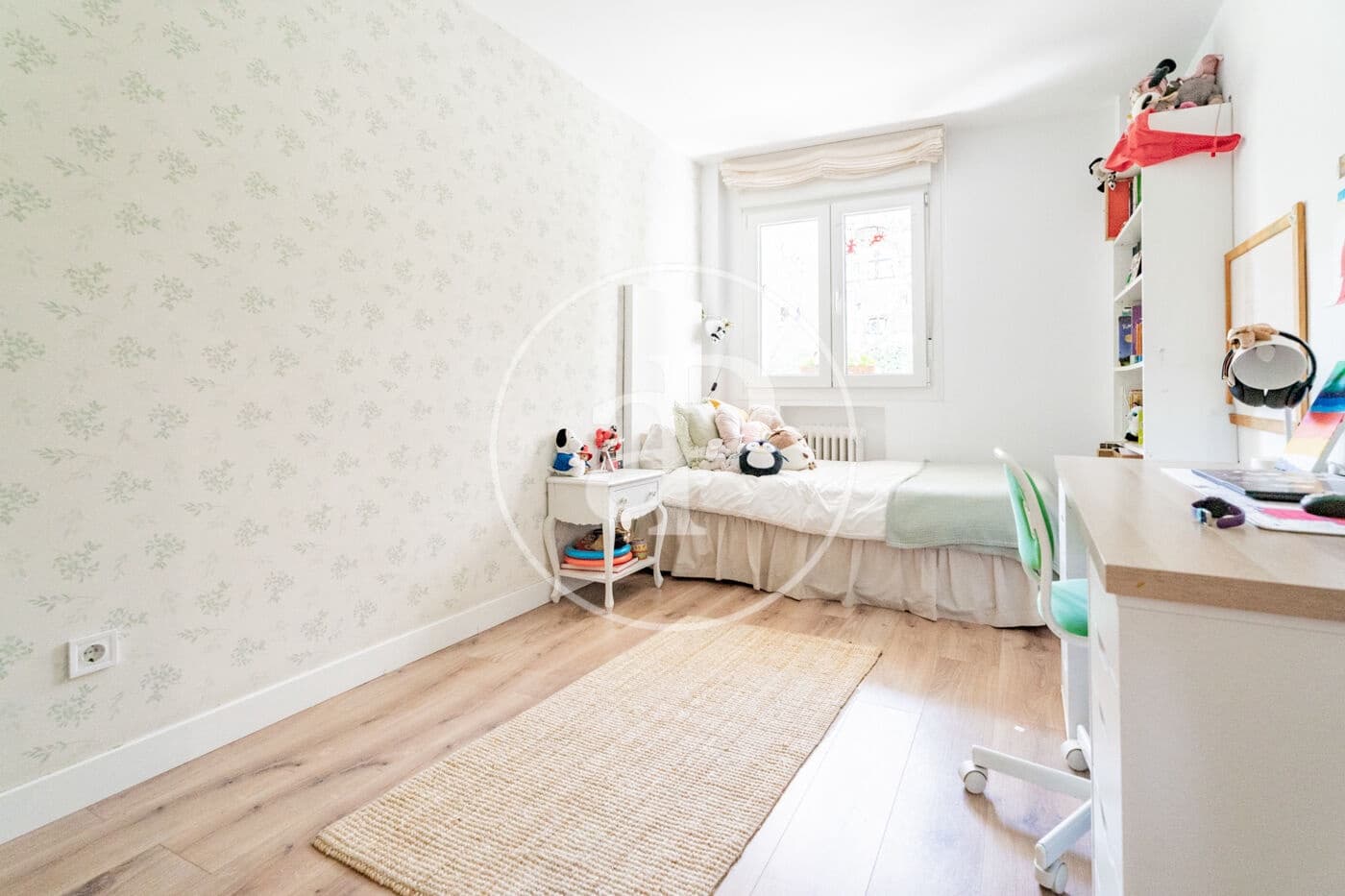 4 soverom Leilighet til leie i Madrid by med svømmebasseng - € 4 000 (Ref: 9752040)