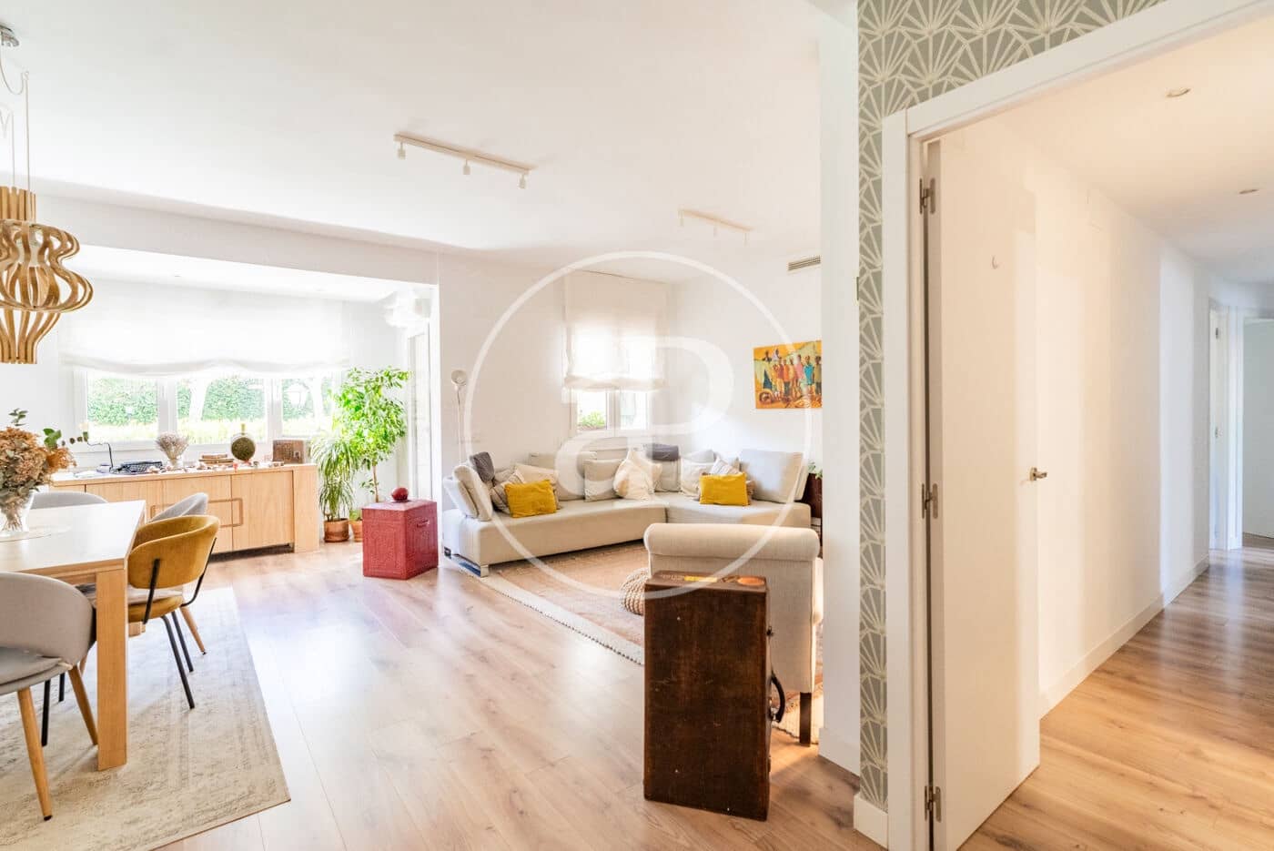 4 soverom Leilighet til leie i Madrid by med svømmebasseng - € 4 000 (Ref: 9752040)