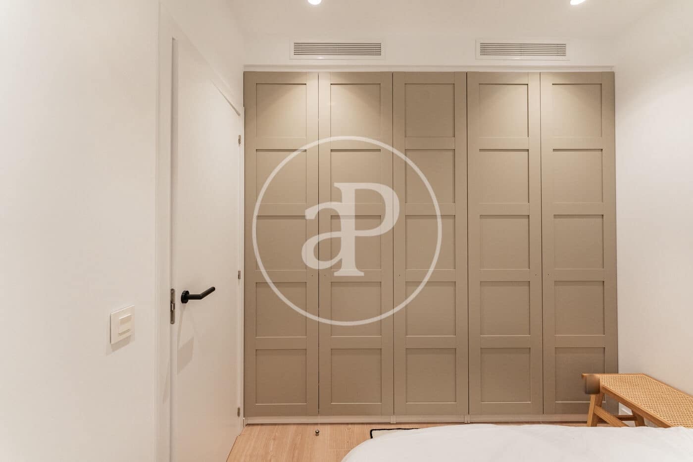 1 soverom Leilighet til leie i Madrid by - € 1 700 (Ref: 9752042)