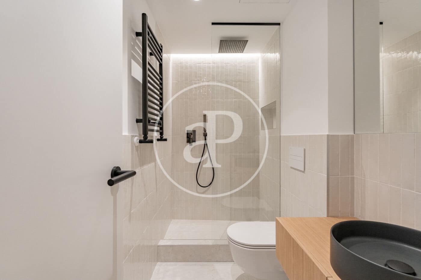 1 soverom Leilighet til leie i Madrid by - € 1 700 (Ref: 9752042)