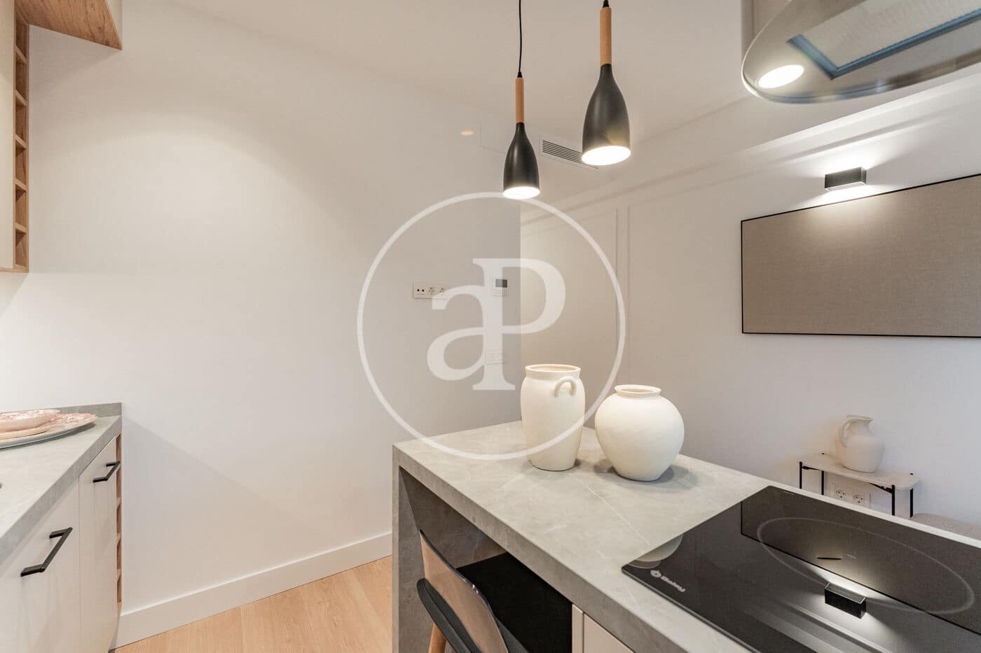 1 soverom Leilighet til leie i Madrid by - € 1 700 (Ref: 9752042)