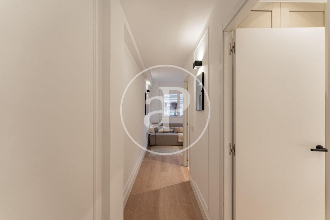 1 soverom Leilighet til leie i Madrid by - € 1 700 (Ref: 9752042)