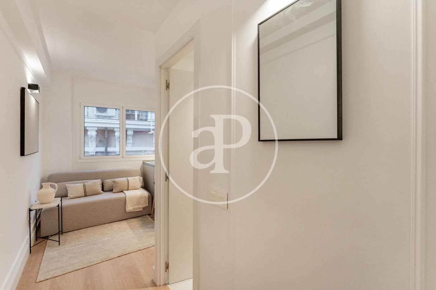 1 soverom Leilighet til leie i Madrid by - € 1 700 (Ref: 9752042)