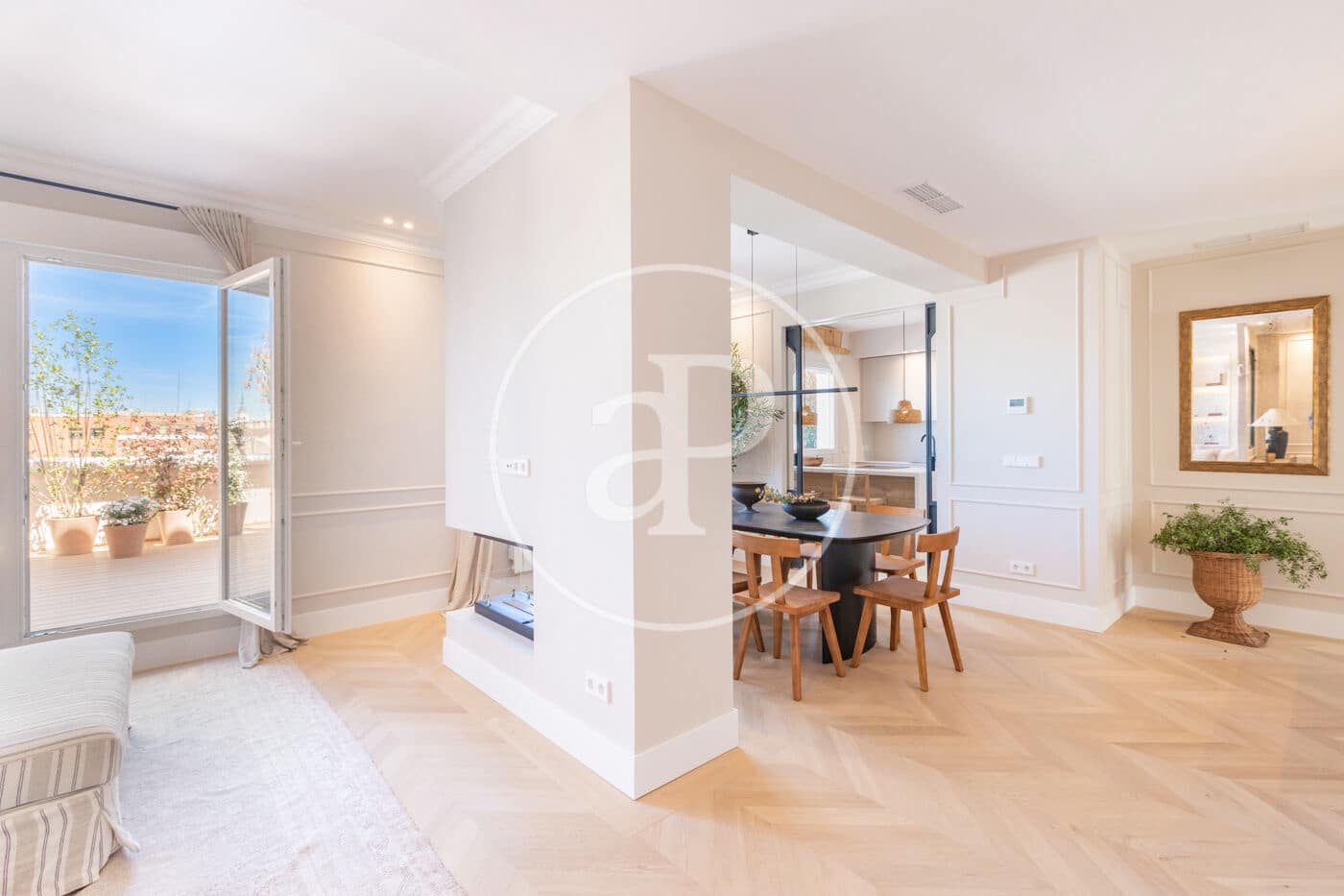 3 makuuhuone Kattohuoneisto myytävänä paikassa Madrid kaupunki - 1 645 000 € (Ref: 9752044)