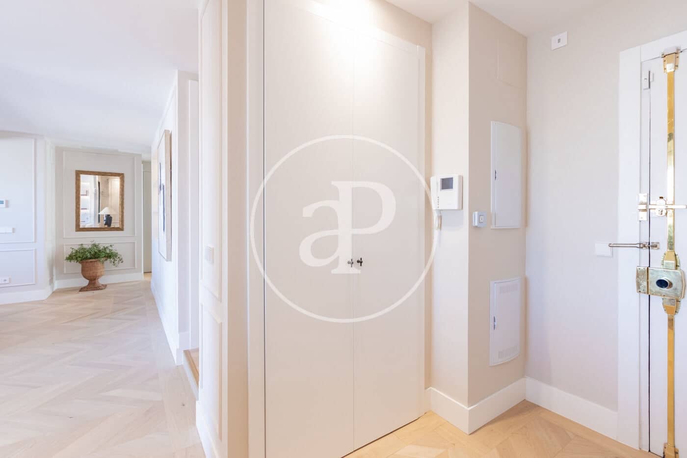 3 makuuhuone Kattohuoneisto myytävänä paikassa Madrid kaupunki - 1 645 000 € (Ref: 9752044)