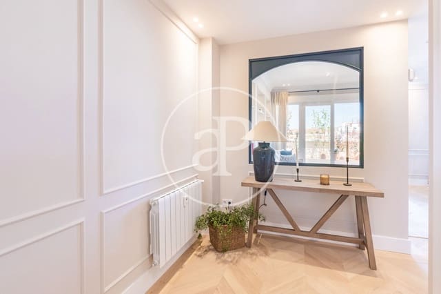 3 makuuhuone Kattohuoneisto myytävänä paikassa Universidad, Madrid kaupunki - 1 645 000 € (Ref: 9752044)