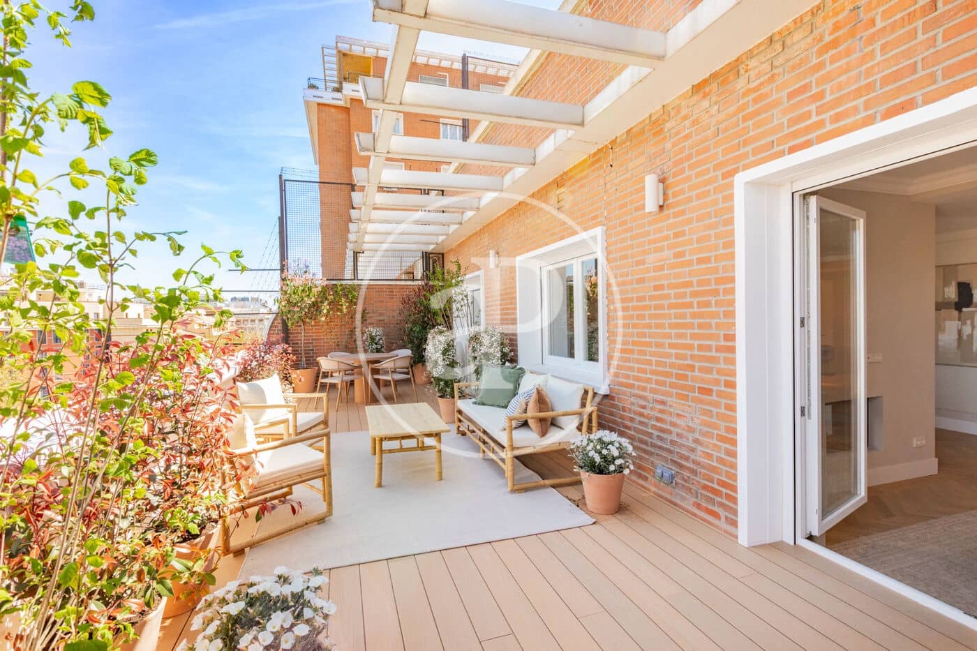 3 makuuhuone Kattohuoneisto myytävänä paikassa Madrid kaupunki - 1 645 000 € (Ref: 9752044)