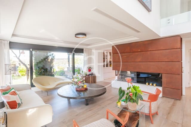 3 sypialnia Willa na sprzedaż w Las Rozas de Madrid z basenem - 1 850 000 € (Ref: 9752045)