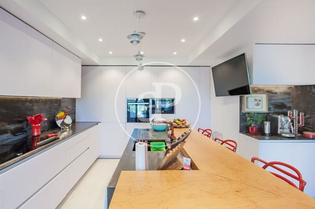 3 sypialnia Willa na sprzedaż w Las Rozas de Madrid z basenem - 1 850 000 € (Ref: 9752045)