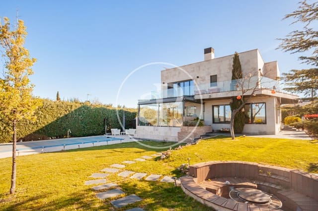 3 sypialnia Willa na sprzedaż w Las Rozas de Madrid z basenem - 1 850 000 € (Ref: 9752045)