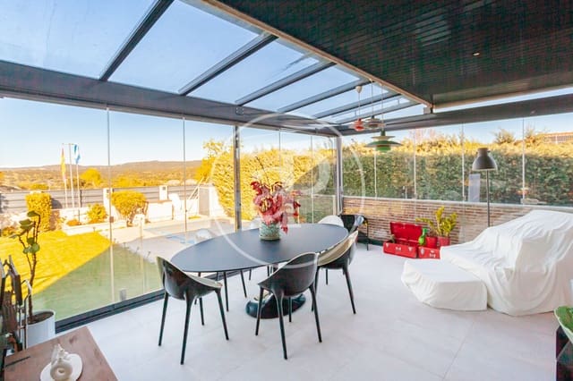 3 sypialnia Willa na sprzedaż w Las Rozas de Madrid z basenem - 1 850 000 € (Ref: 9752045)