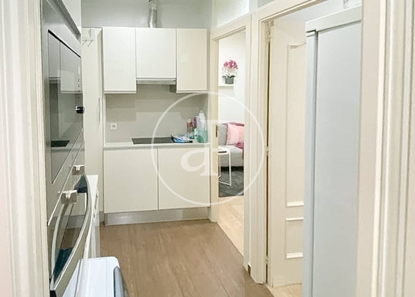 1 soverom Leilighet til leie i Madrid by - € 1 400 (Ref: 9755694)