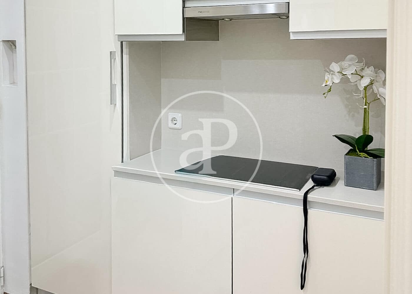 1 soverom Leilighet til leie i Madrid by - € 1 400 (Ref: 9755694)