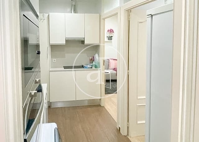 1 soveværelse Lejlighed til leje i Prosperidad, Madrid by - € 1.400 (Ref: 9755694)