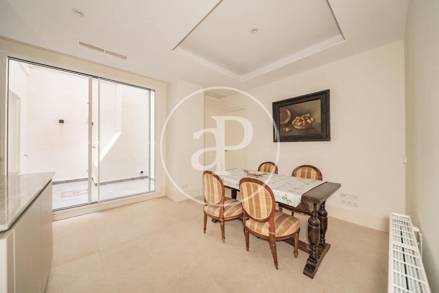 5 makuuhuone Huoneisto vuokrattavana paikassa Madrid kaupunki - 8 000 € (Ref: 9755695)