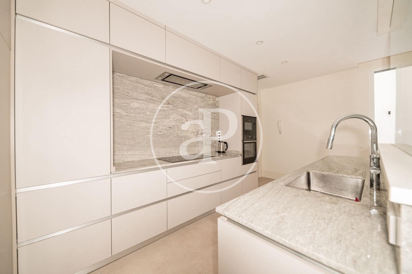 5 makuuhuone Huoneisto vuokrattavana paikassa Madrid kaupunki - 8 000 € (Ref: 9755695)