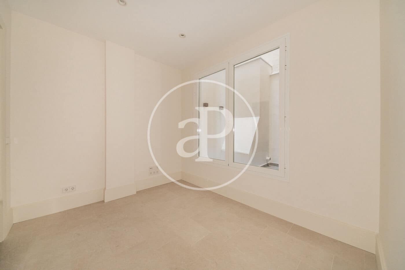 5 makuuhuone Huoneisto vuokrattavana paikassa Madrid kaupunki - 8 000 € (Ref: 9755695)