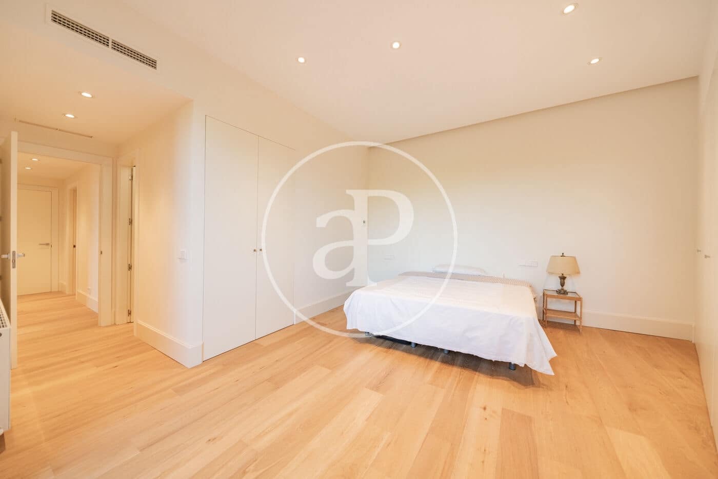 5 makuuhuone Huoneisto vuokrattavana paikassa Madrid kaupunki - 8 000 € (Ref: 9755695)