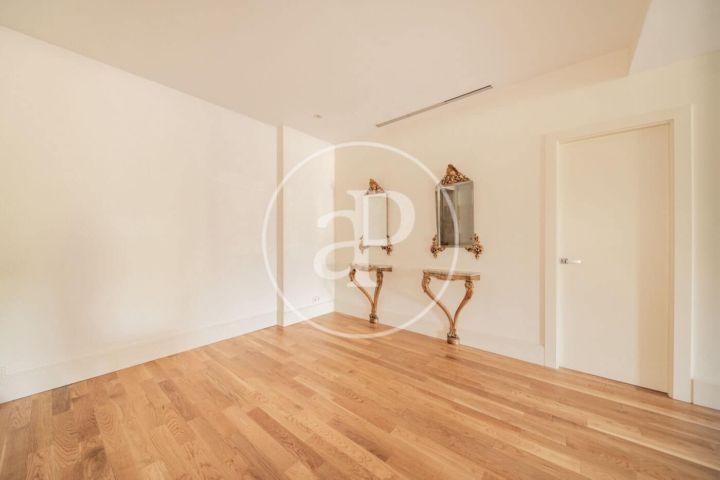 5 makuuhuone Huoneisto vuokrattavana paikassa Madrid kaupunki - 8 000 € (Ref: 9755695)