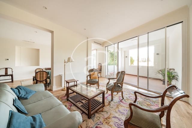 5 makuuhuone Huoneisto vuokrattavana paikassa Jerónimos, Madrid kaupunki - 8 000 € (Ref: 9755695)