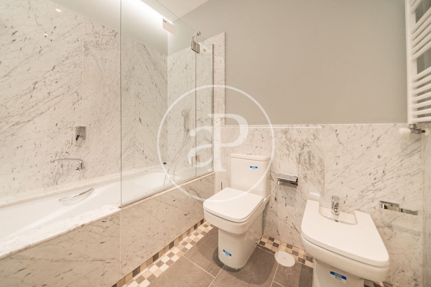 5 makuuhuone Huoneisto vuokrattavana paikassa Madrid kaupunki - 8 000 € (Ref: 9755695)