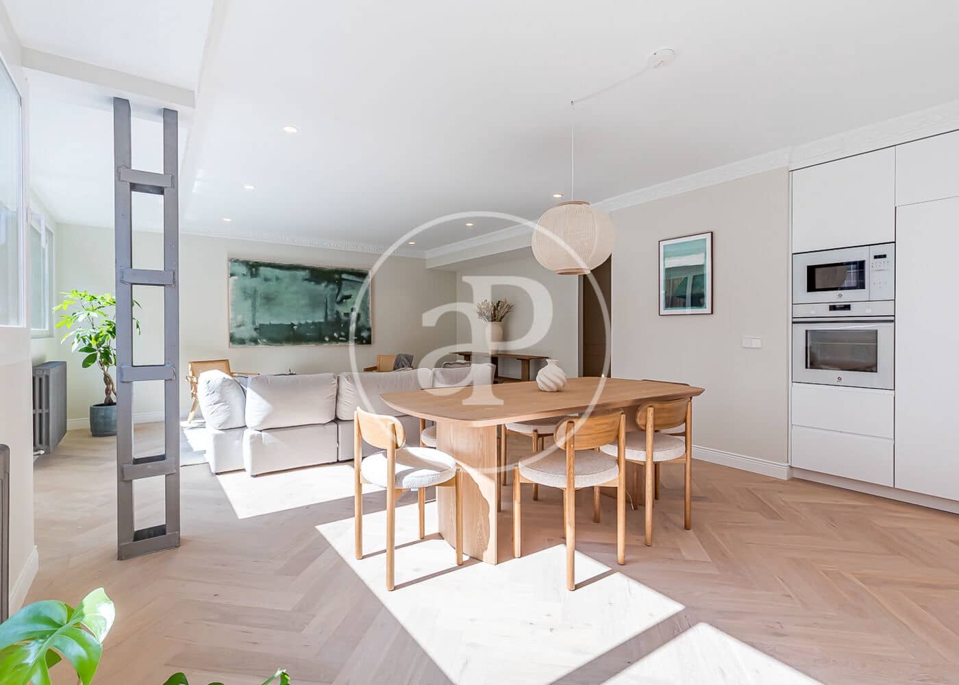 3 bedroom Apartment for rent in Madrid city - € 4,500 (Ref: 9758859)