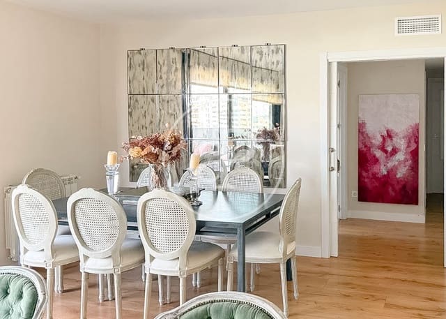 4 quarto Apartamento para venda em Valdefuentes, Madrid cidade com piscina - 1 200 000 € (Ref: 9758860)