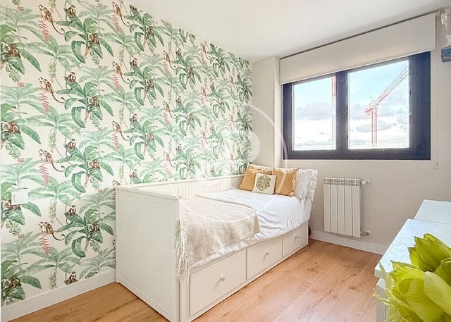 4 quarto Apartamento para venda em Valdefuentes, Madrid cidade com piscina - 1 200 000 € (Ref: 9758860)