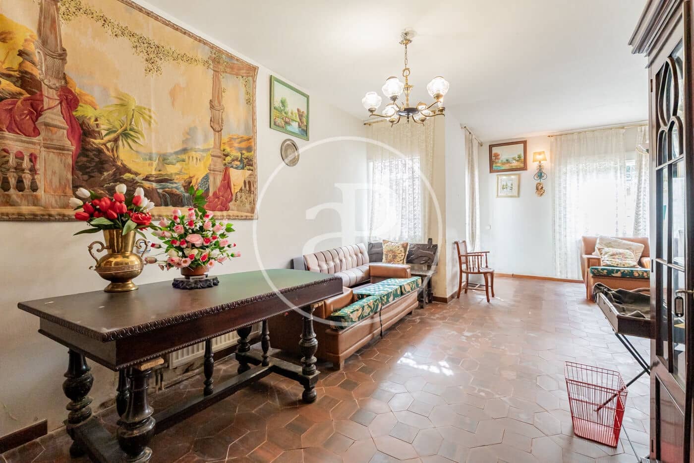 5 slaapkamer Villa te koop in Pozuelo de Alarcon - € 1.600.000 (Ref: 9758861)