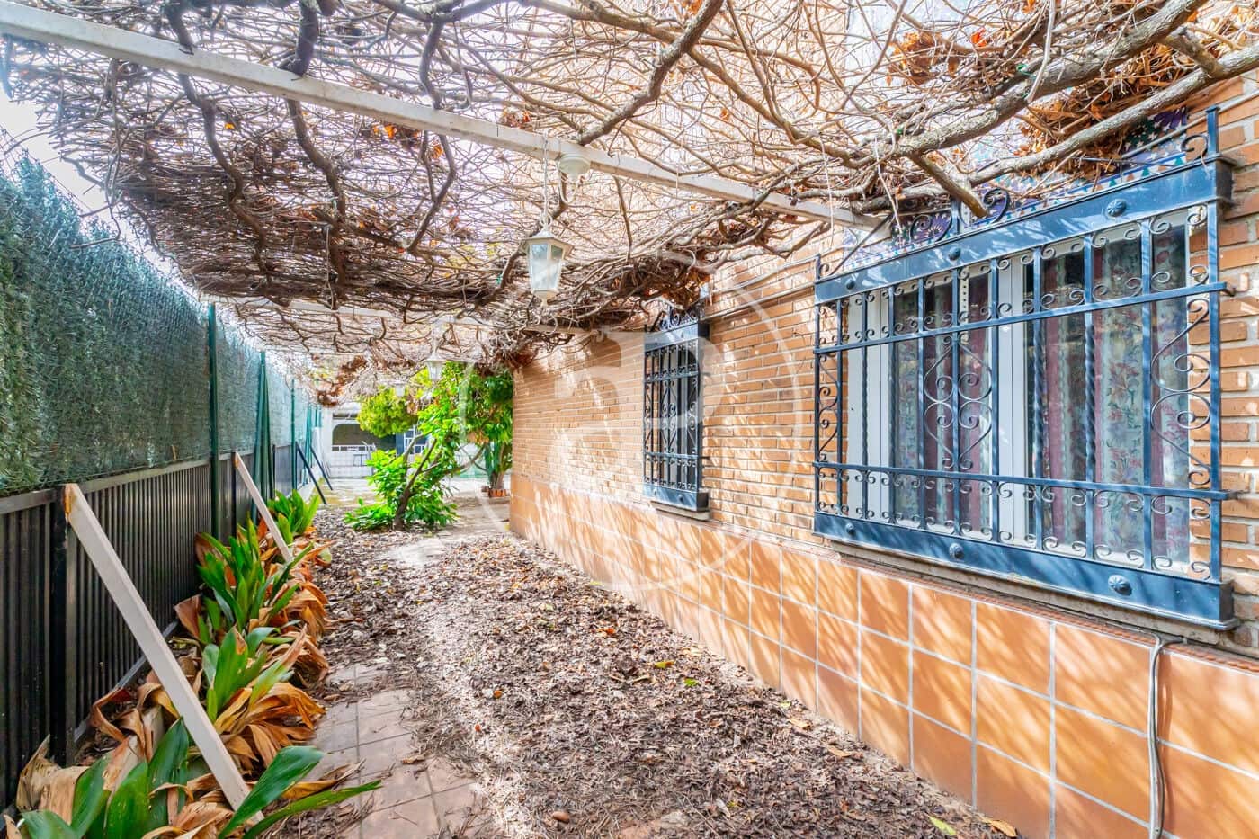 5 slaapkamer Villa te koop in Pozuelo de Alarcon - € 1.600.000 (Ref: 9758861)